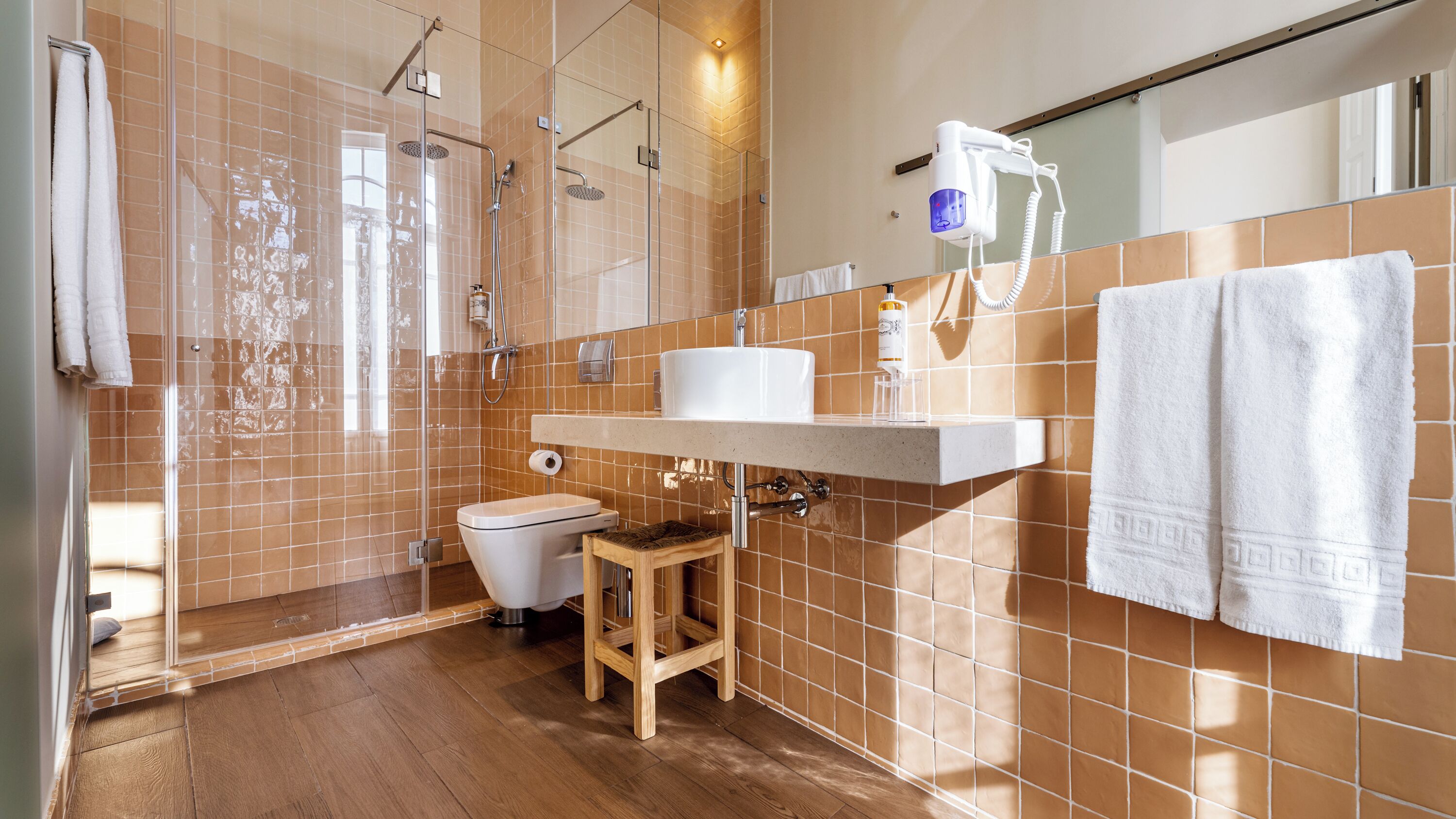 shower, rainfall showerhead, eco-friendly toiletries, hair dryer