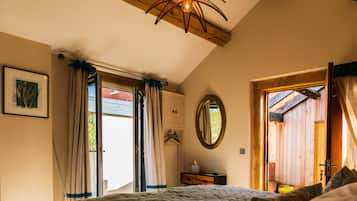 Comfort Double or Twin Room | Egyptian cotton sheets, premium bedding, pillow-top beds