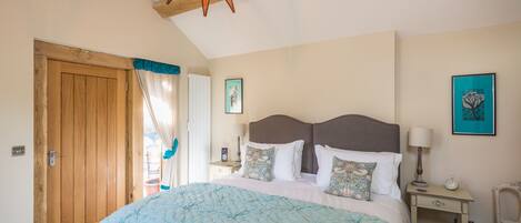 Comfort-Doppel- oder -Zweibettzimmer | Bettwäsche aus ägyptischer Baumwolle, hochwertige Bettwaren