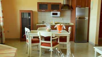 Apartment, 1 Schlafzimmer | 1 Schlafzimmer, Zimmersafe, Schreibtisch, Bügeleisen/Bügelbrett