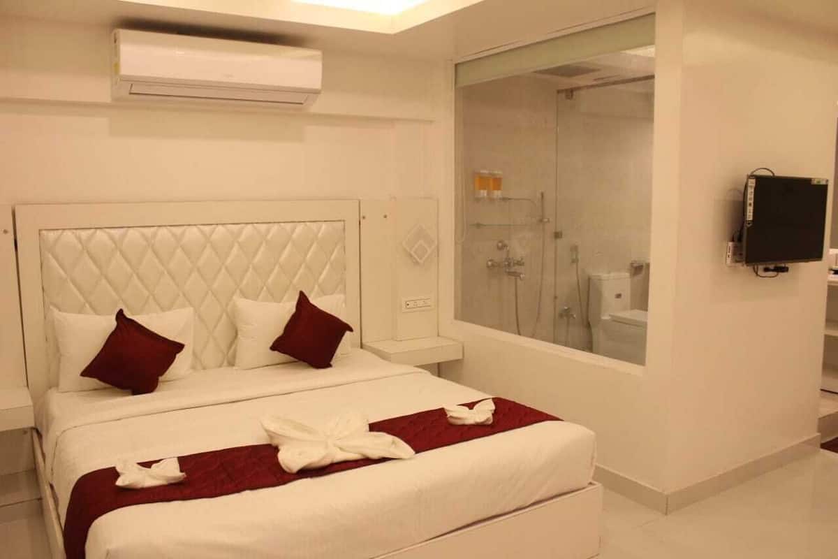 Suite | Living area