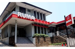 Front of property - Ruma (Bandung)