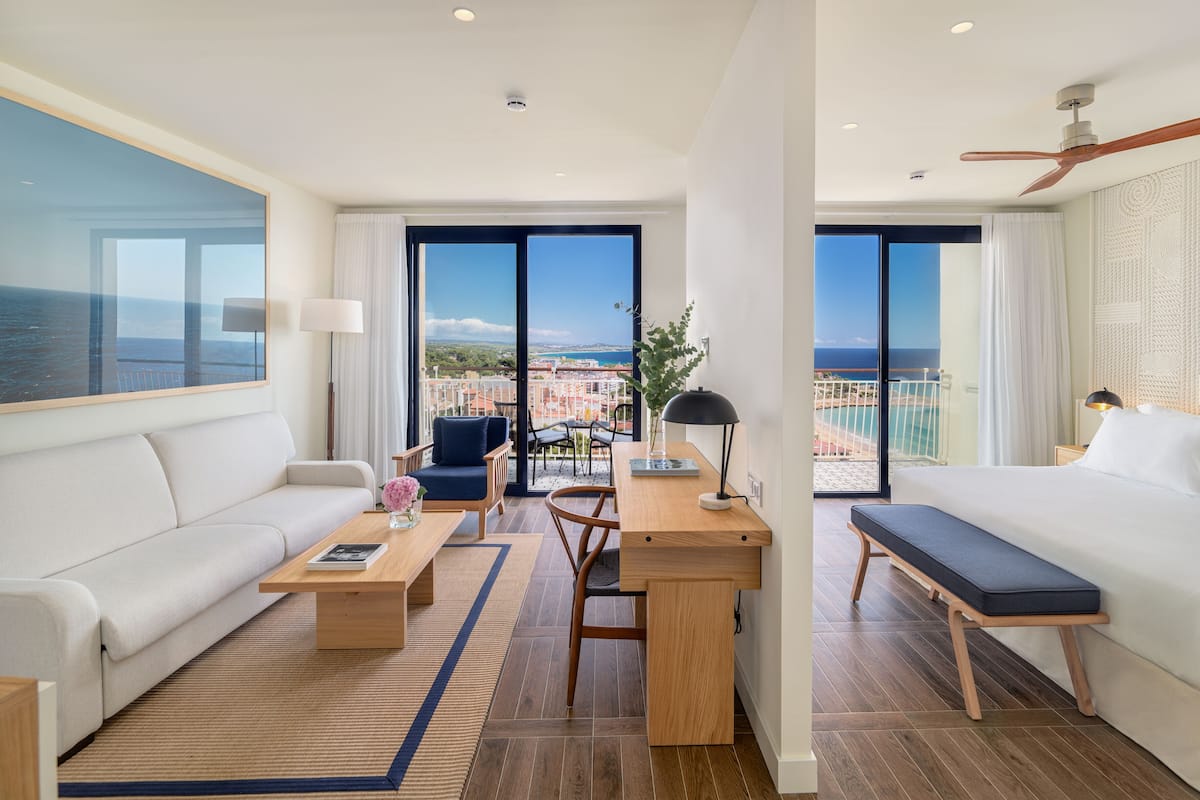 Beach/ocean view
