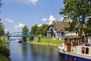 Double Room | Pemandangan tasik