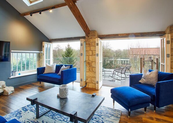 Four-Bedroom House | Living room | TV - The Old Pottery (Pickering)