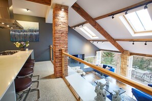 Interior - The Old Pottery (Pickering)