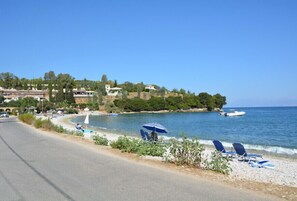 Platja a a prop 