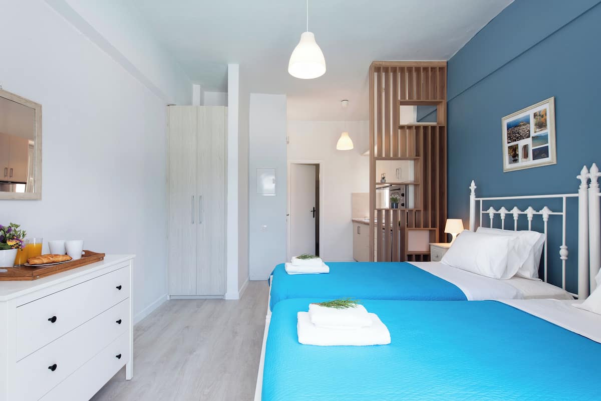 Studio, Gartenblick | Laptopgeeigneter Arbeitsplatz, kostenloses WLAN, Bettwäsche