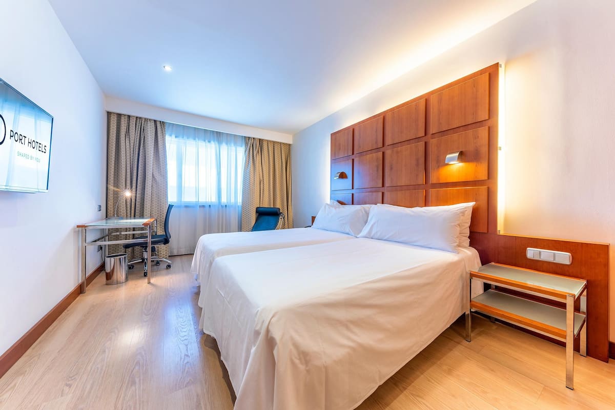 Minibar, in-room safe, desk, blackout curtains