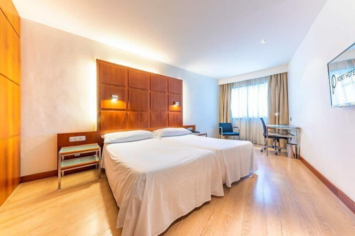 Daunenbettdecken, Minibar, Zimmersafe, Schreibtisch