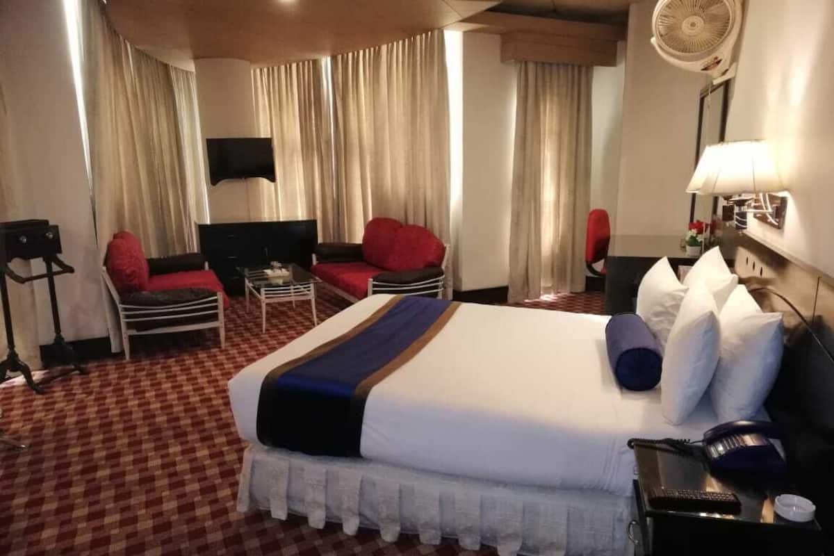 Executive Double Room | Laptop workspace, soundproofing, WiFi (free), individually decorated