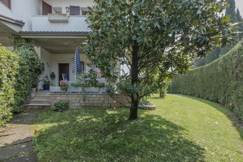 Villetta Daniela - House with a private garden and swimming pool, part of a complex of 4 vacation homes