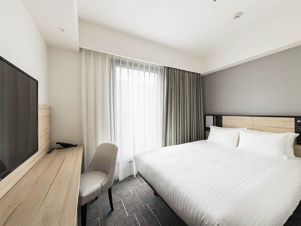 Blackout drapes, iron/ironing board, free WiFi, bed sheets