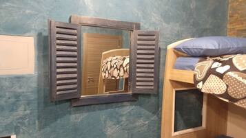 2 soveværelser, pengeskab på værelset, strygejern/strygebræt, Wi-Fi