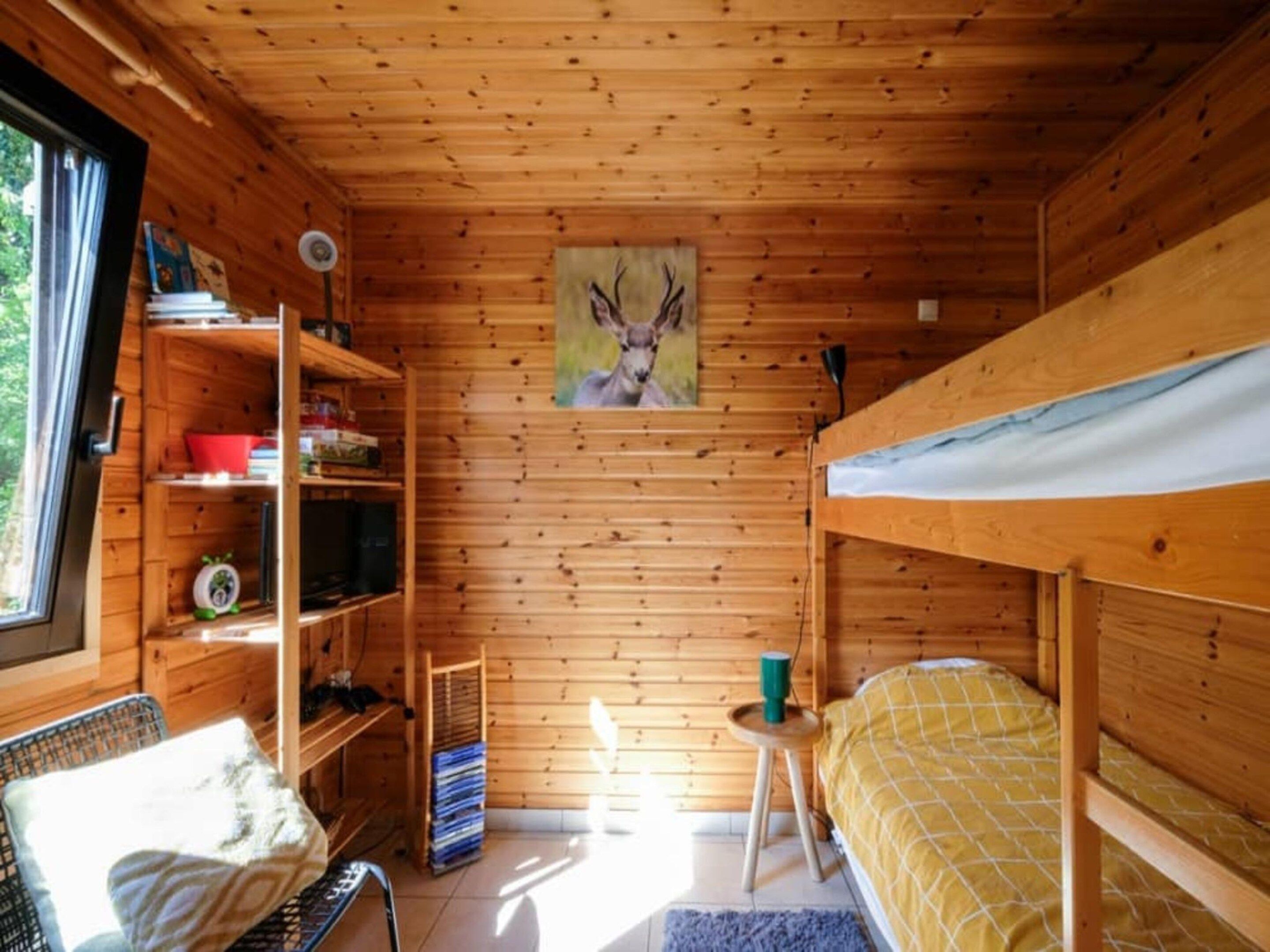 4 habitaciones y muebles diferentes 
