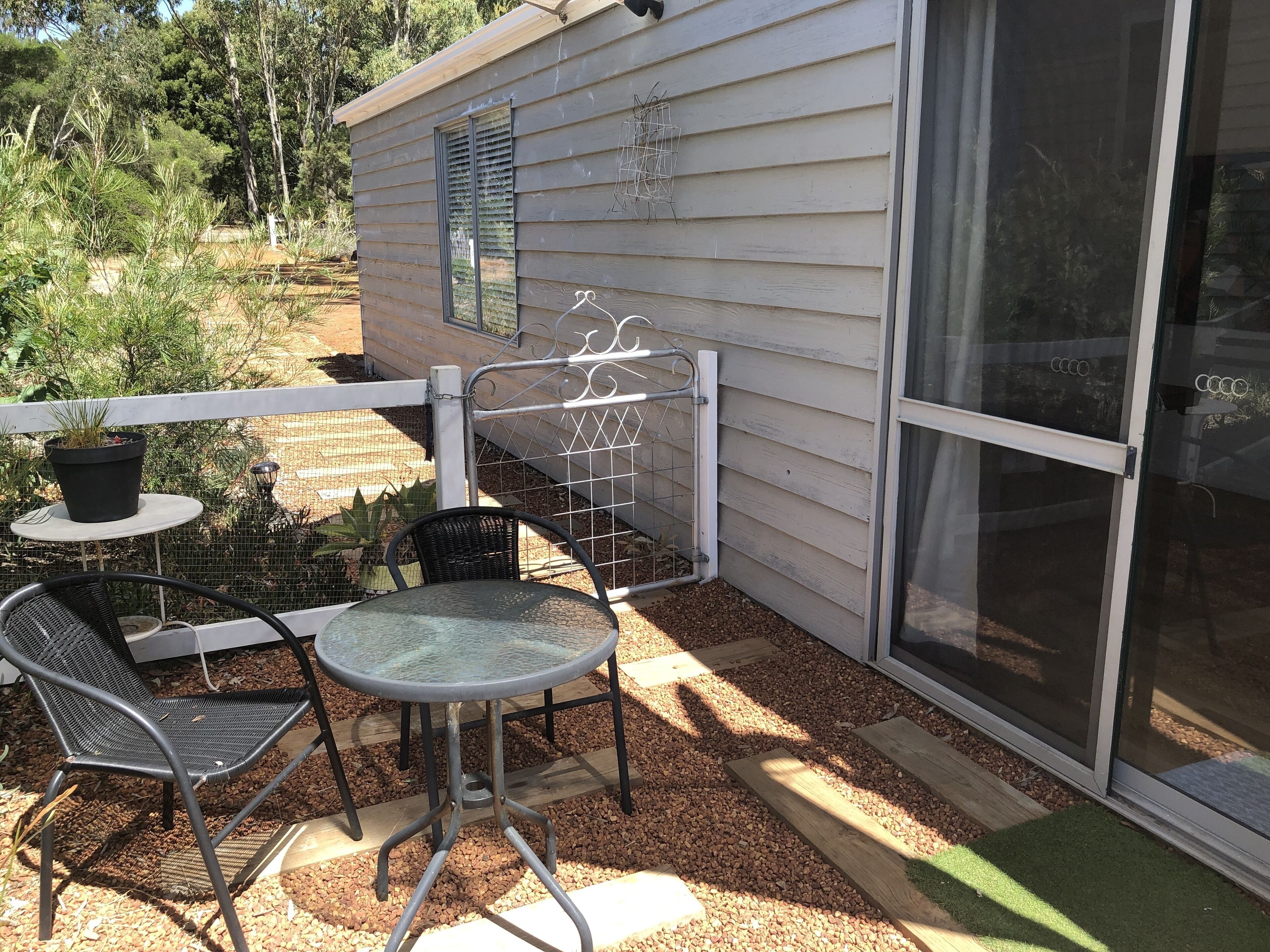 Yallingup Country Cabin — image 8