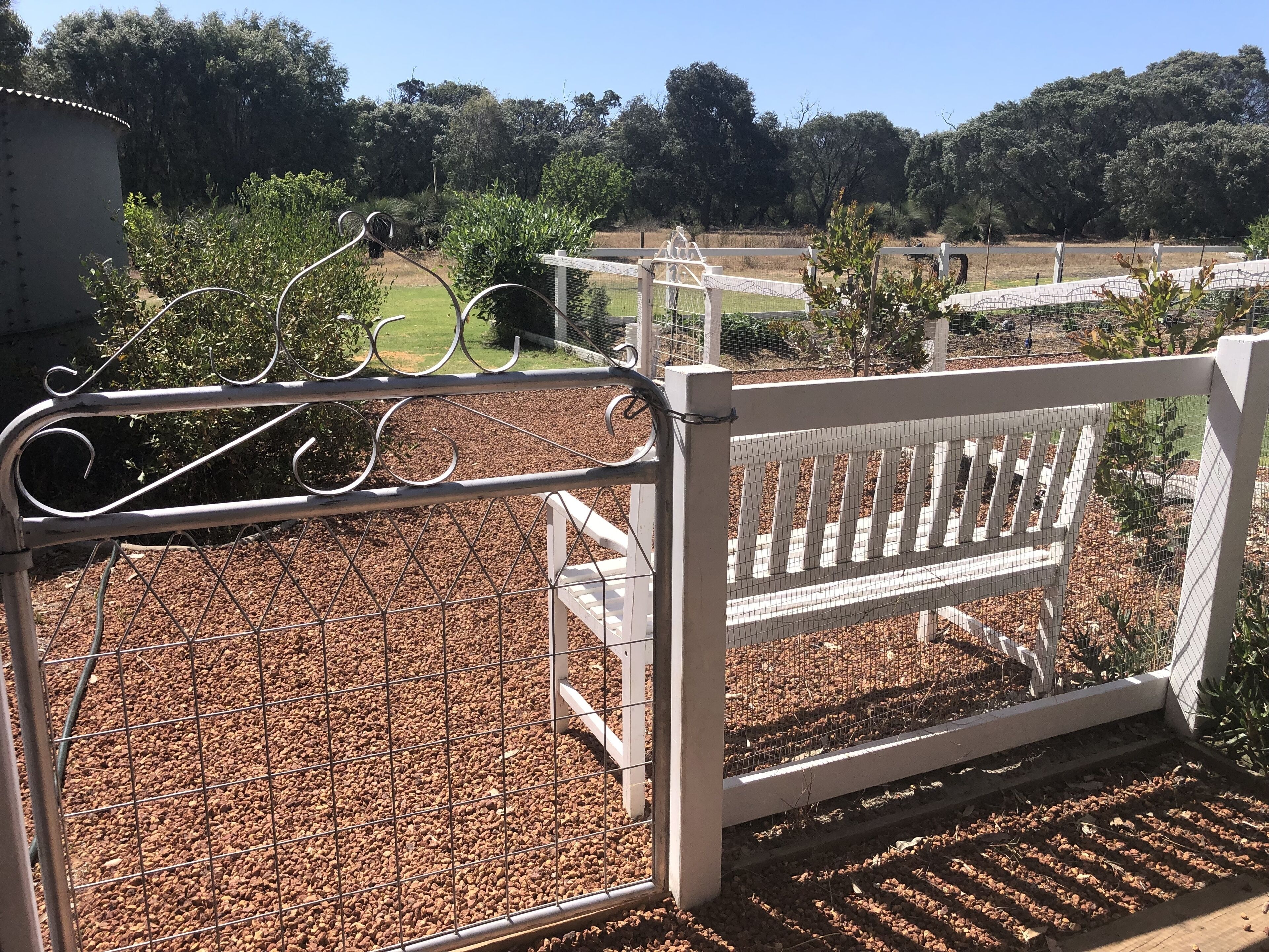 Yallingup Country Cabin — image 12