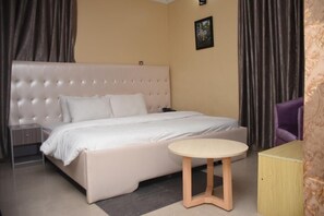 Classic Room | In-room safe, individually decorated, desk, laptop workspace - Lush Suites (Calabar)