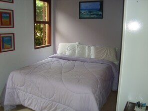 3 bedrooms, WiFi, bed sheets - Beautiful comfortable house (São Sebastião)