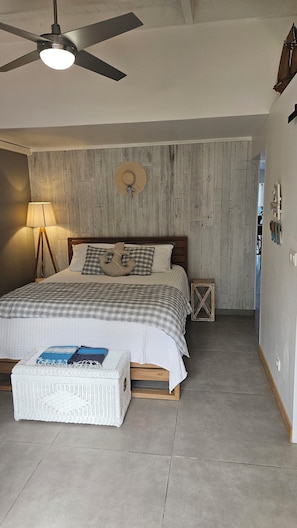 1 bedroom, in-room safe, desk, iron/ironing board