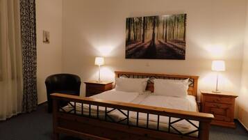 Comfort Double or Twin Room | Free cribs/infant beds, free WiFi, bed sheets
