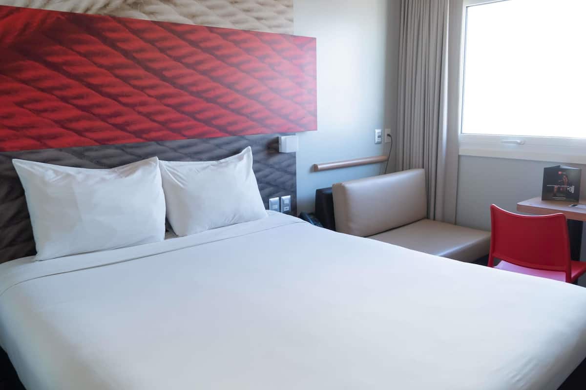 Standard Room, Multiple Beds | In-room safe, desk, laptop workspace, blackout curtains