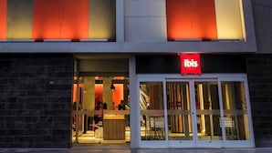 Exterior - ibis Trujillo (Trujillo)