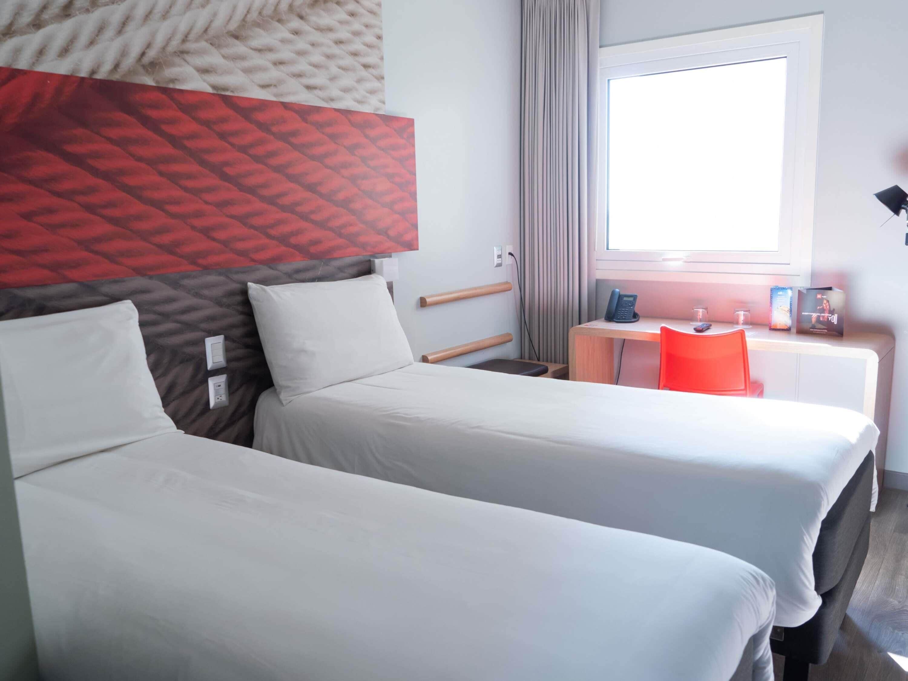 Chambre Standard, 2 lits une place