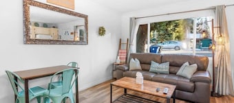 Aerobear Den • Fenced • Pup Friendly | LOCATION