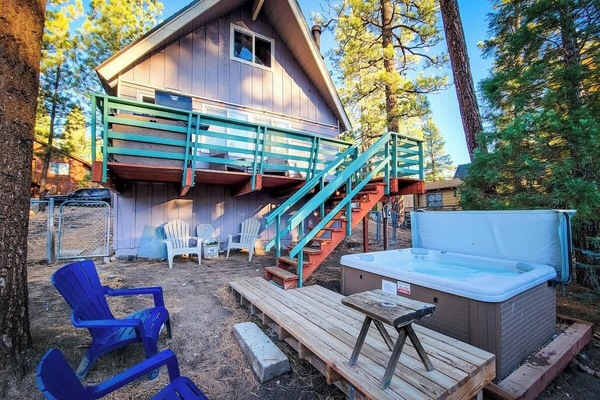 Backyard- fully fenced. 4 person spa.