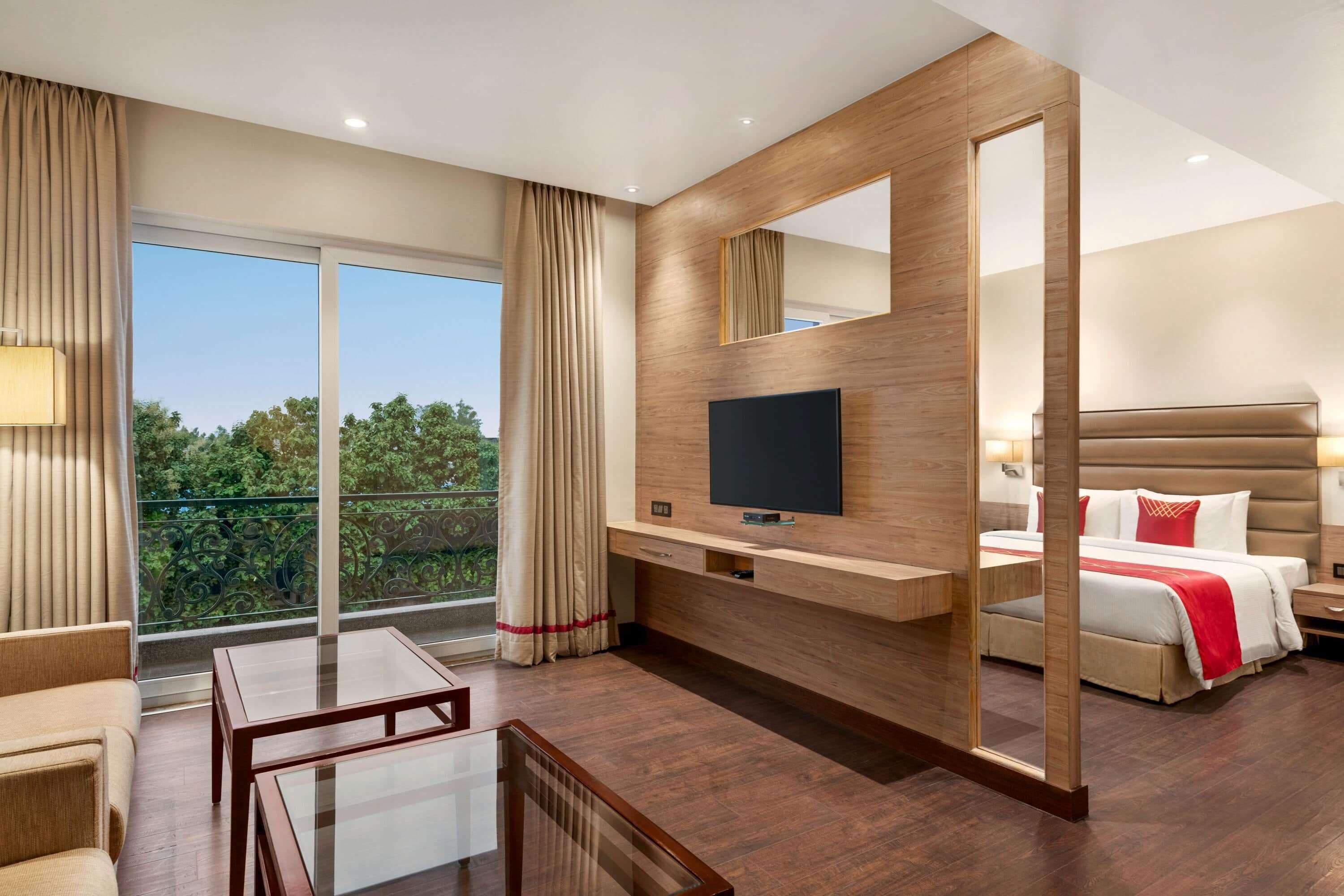 Suite Premier, 1 Tempat Tidur King, Bebas Asap Rokok | Seprai antialergi, selimut bulu angsa, dan bantalan ekstra lembut