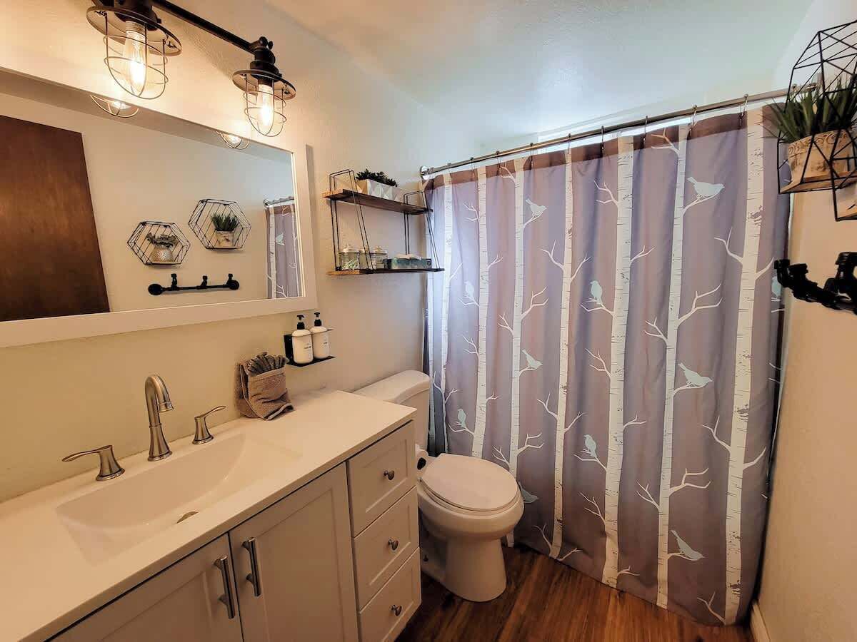 Hair dryer, towels