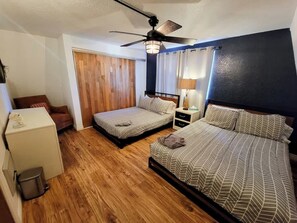 2 bedrooms, iron/ironing board, travel cot, WiFi