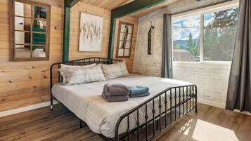 2 bedrooms, iron/ironing board, travel crib, WiFi