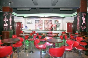 酒吧（店内）