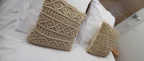 Comfort Room (Nougat) | Individually decorated, individually furnished, blackout drapes