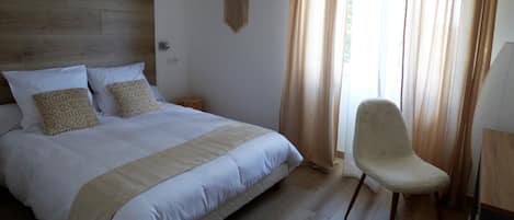 Comfort Room (Nougat) | 1 bedroom, individually decorated, individually furnished