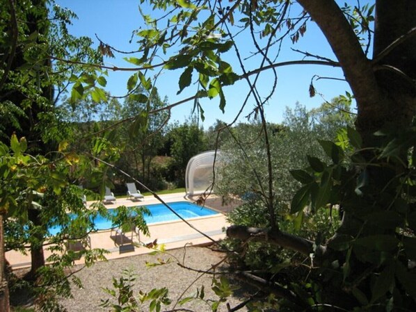 Piscine extérieure, piscine chauffée