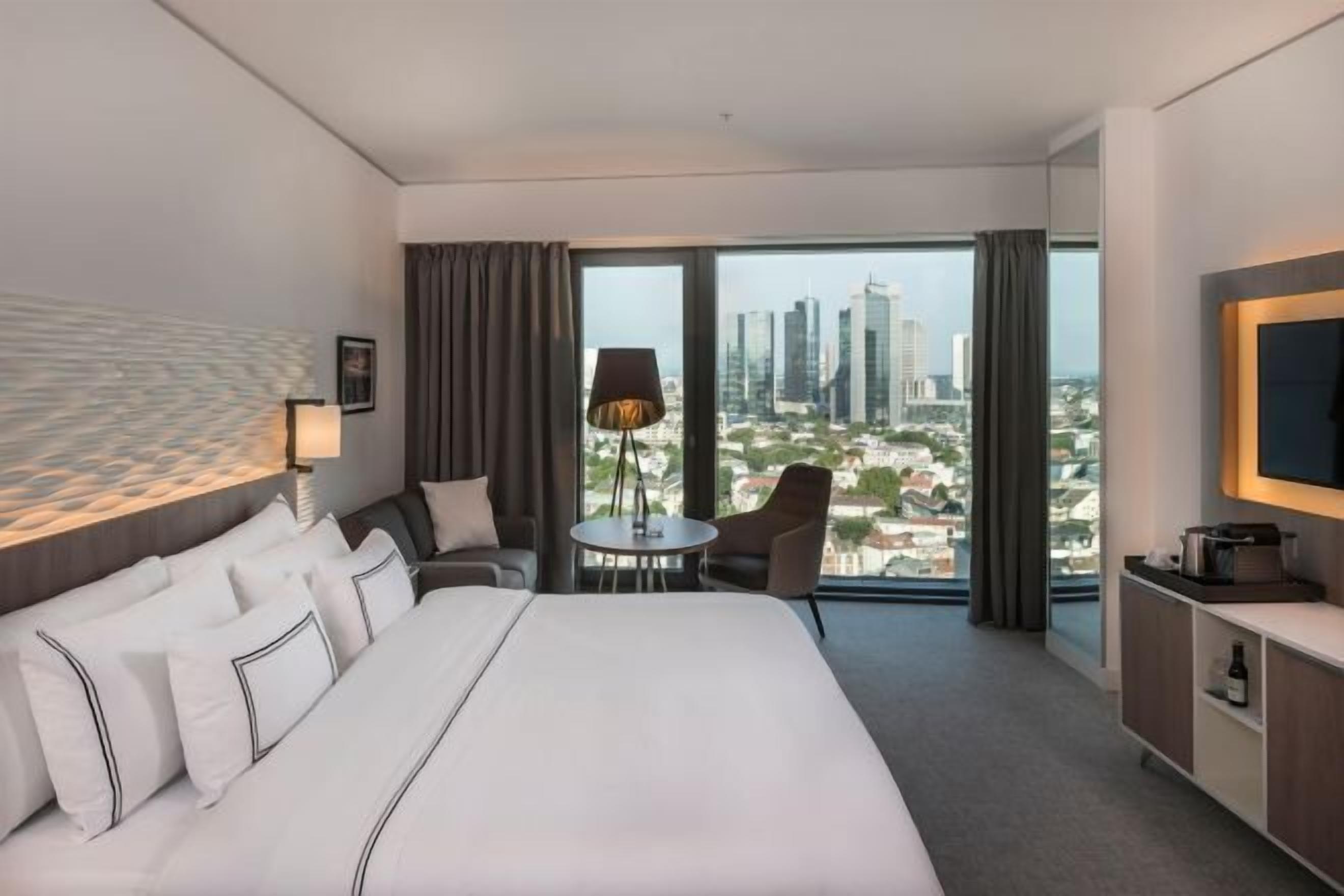 Een minibar, een kluis op de kamer, verduisterende gordijnen