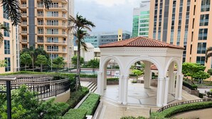 Garden - The Venice luxury residences (Taguig)