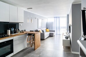 City Apartment | Private kitchenette - Apartament - ul. Marszałkowska 111A (Warsaw)