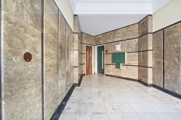 Property entrance - Campo Pequeno Prestige (Lisbon)