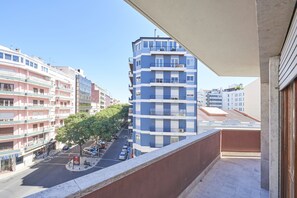 Superior tweepersoonskamer, gedeelde badkamer | Uitzicht vanaf balkon