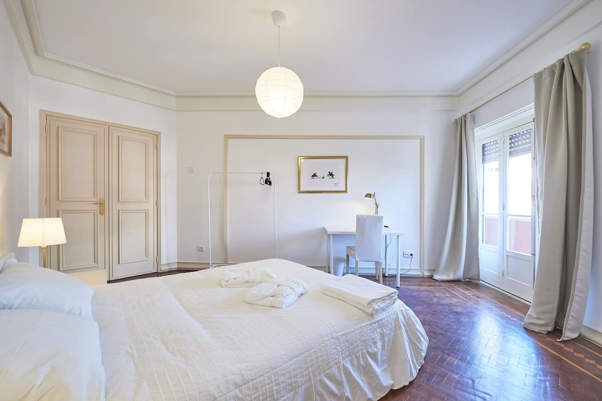 Habitación doble, baño compartido (Terrace) | Cortinas opacas, sistema de insonorización, wifi gratis y ropa de cama