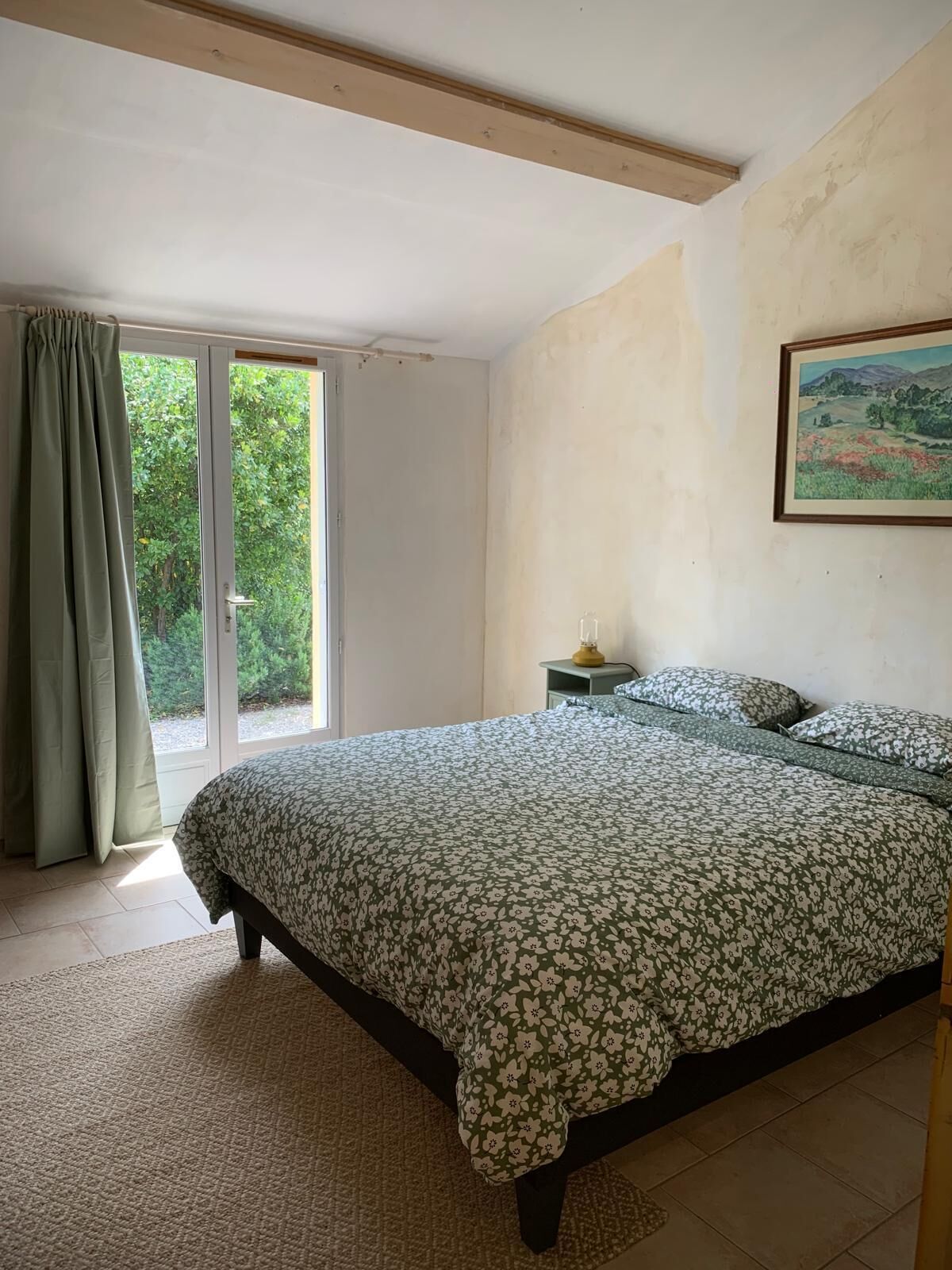 3 chambres, fer et planche à repasser, Wi-Fi, draps fournis