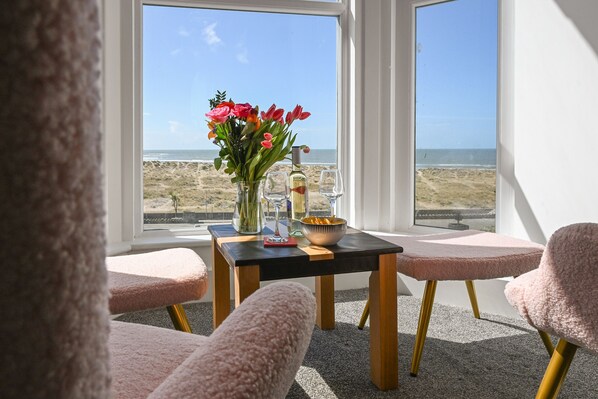 Room 7 - Double En-suite Seaview Room