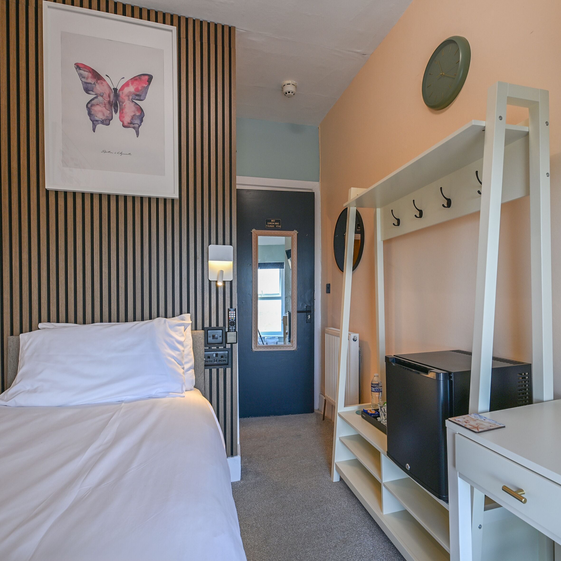 Room 11 - Single En-suite Seaview Room