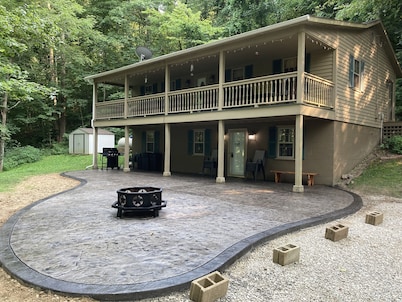 The Hideaway at Buck Ridge. Pet friendly.