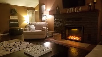 Smart TV, fireplace, DVD player
