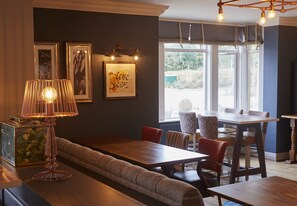 Restaurant - The Churchill By Greene King Inns (Swindon)